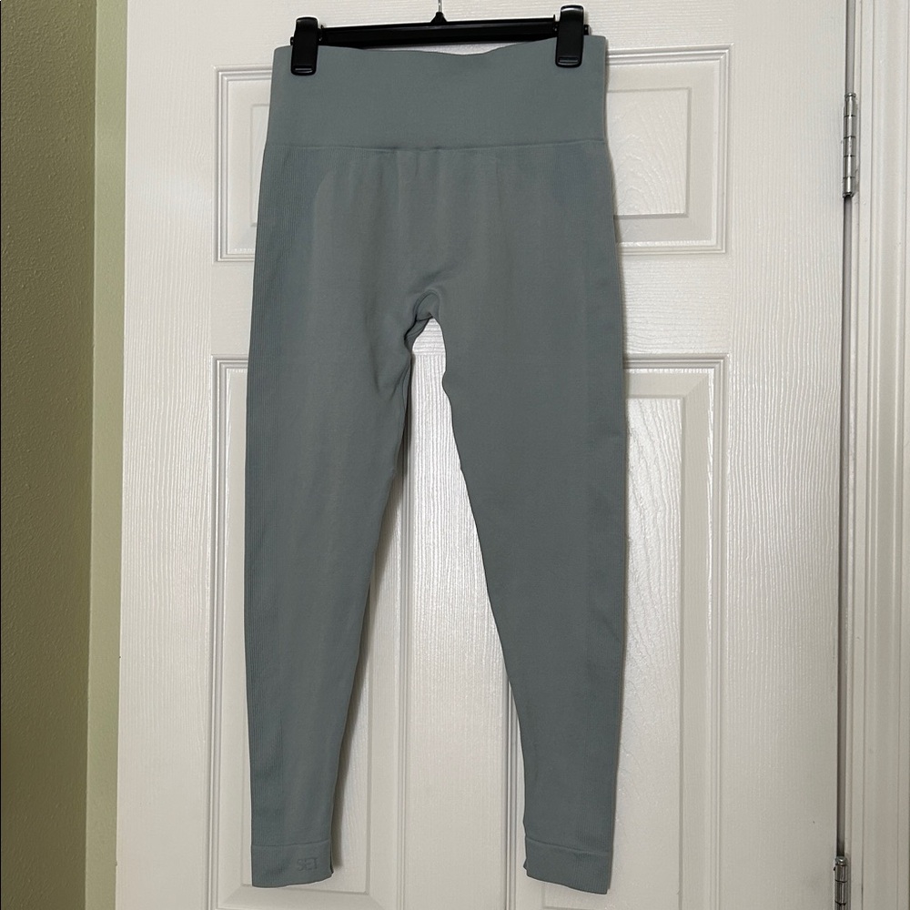 Set Active Ribbed Set in Grey/Blue - Picture 11 of 13